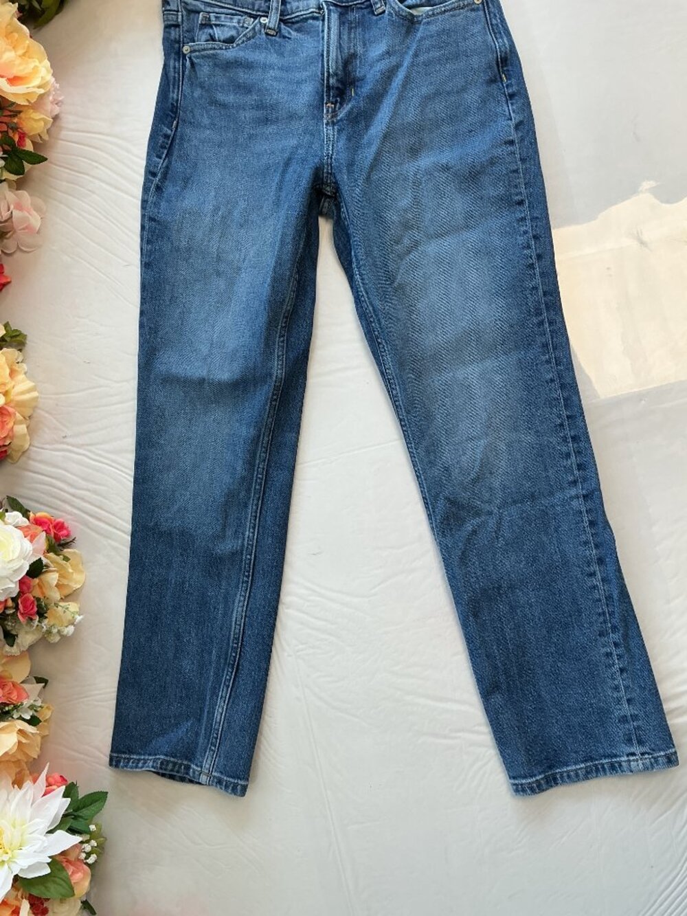 Banana Republic High-Rise Straight Jeans Size 26 Medium Wash - Picture 4 of 12